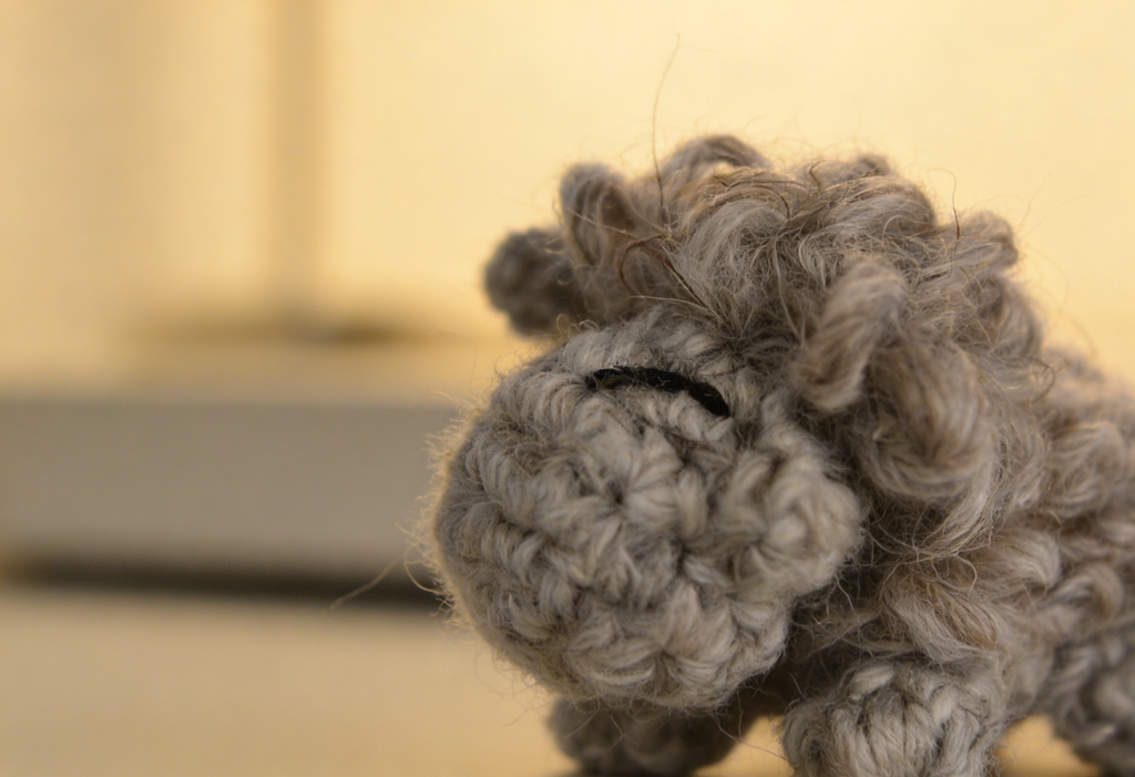 Dimma – Handmade Icelandic Lopi Sheep | Mini Crochet Figurine
